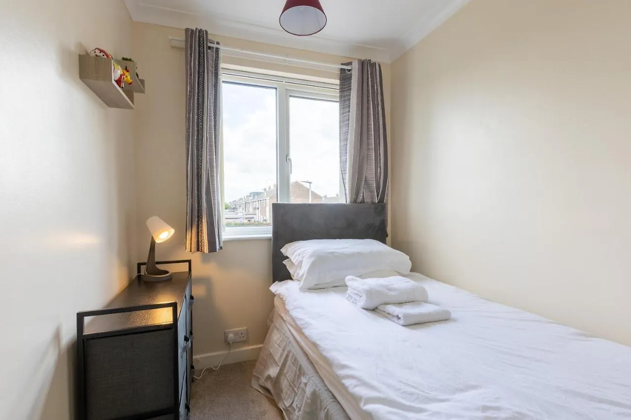 Hullidays East Modern Detached 3 Bed House Apartment Kingston upon Hull