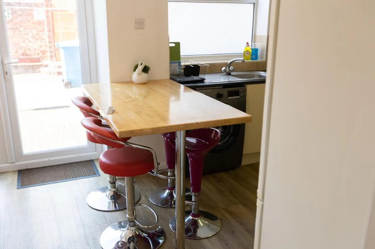 Hullidays East Modern Detached 3 Bed House Apartment Kingston upon Hull 0*,